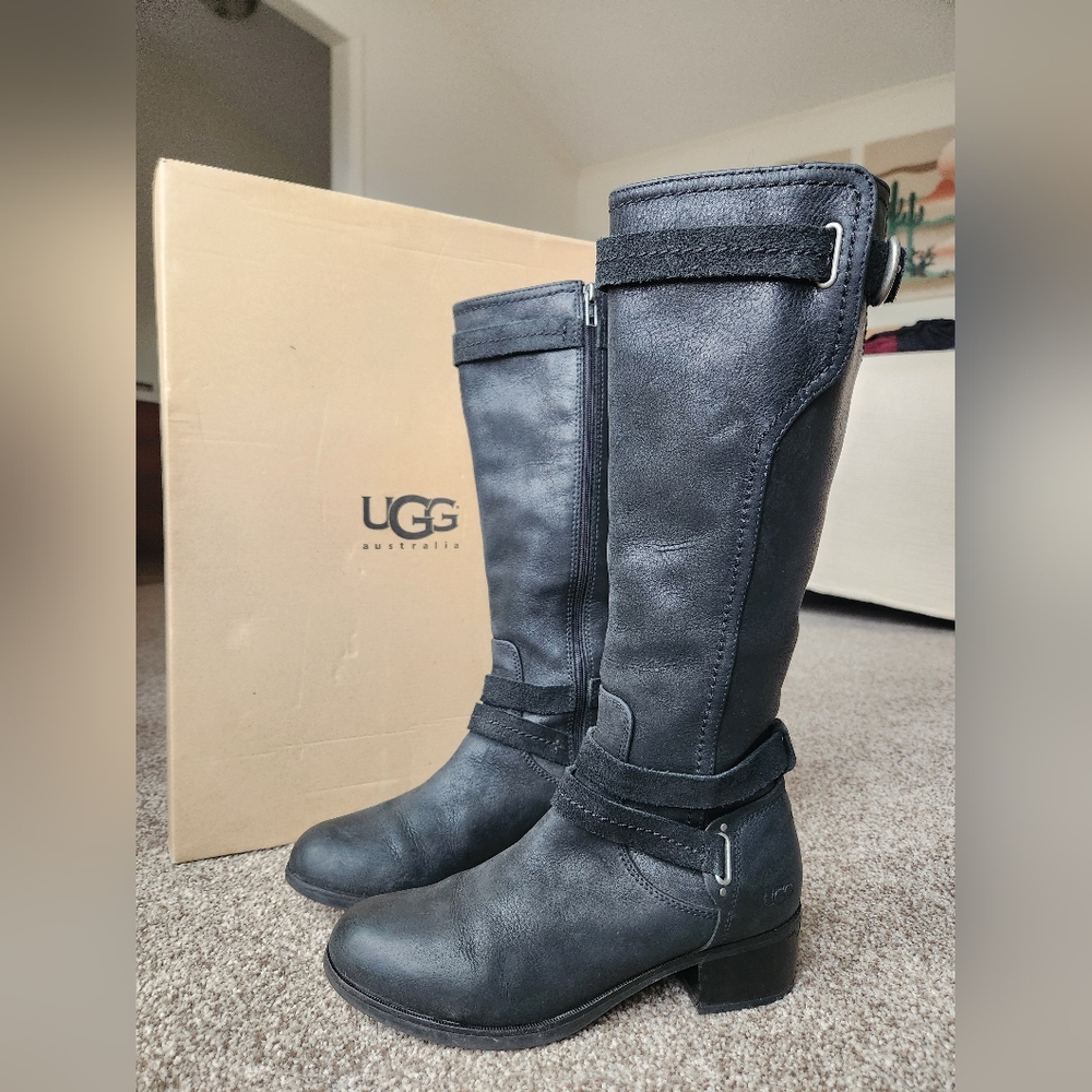 UGG Darcie Leather Boots